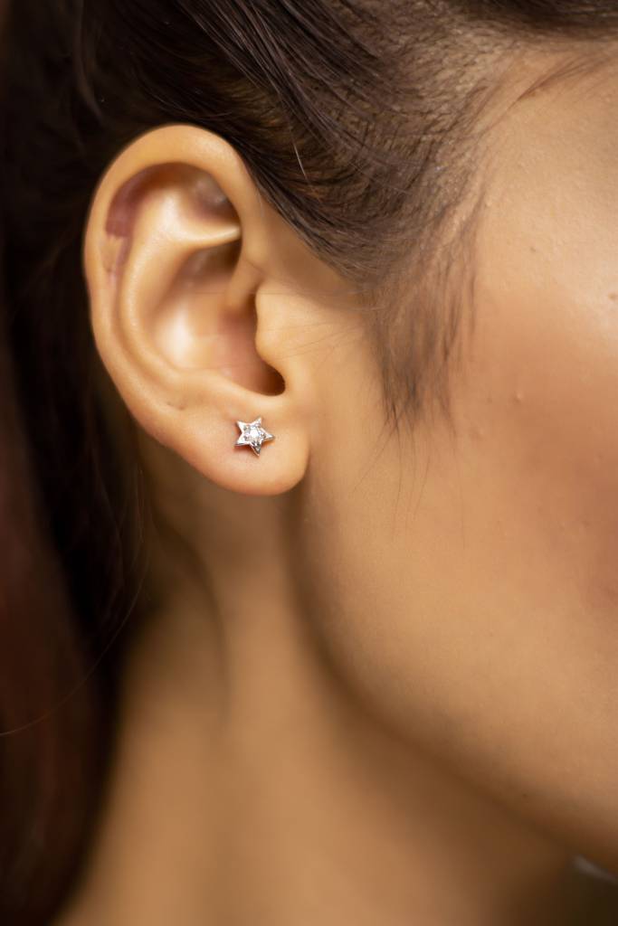 KuberBox 18K White Gold Star Stud Earrings