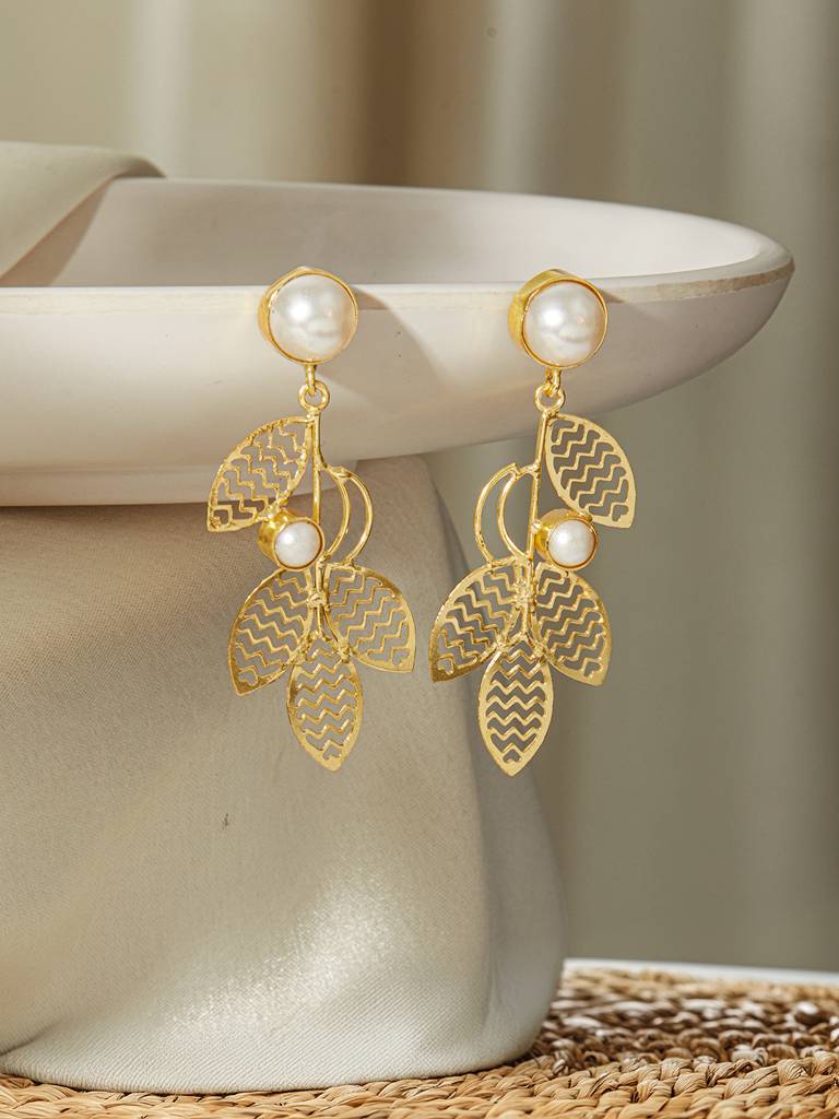 Gold-Plated Leaf-Shaped Drop Earrings : EAR-JS24-30305