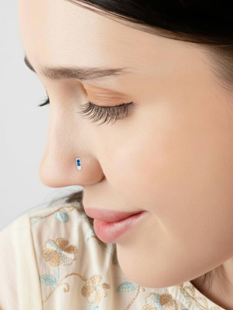 Classic Bar Silver Nose Pin : EFNP3324