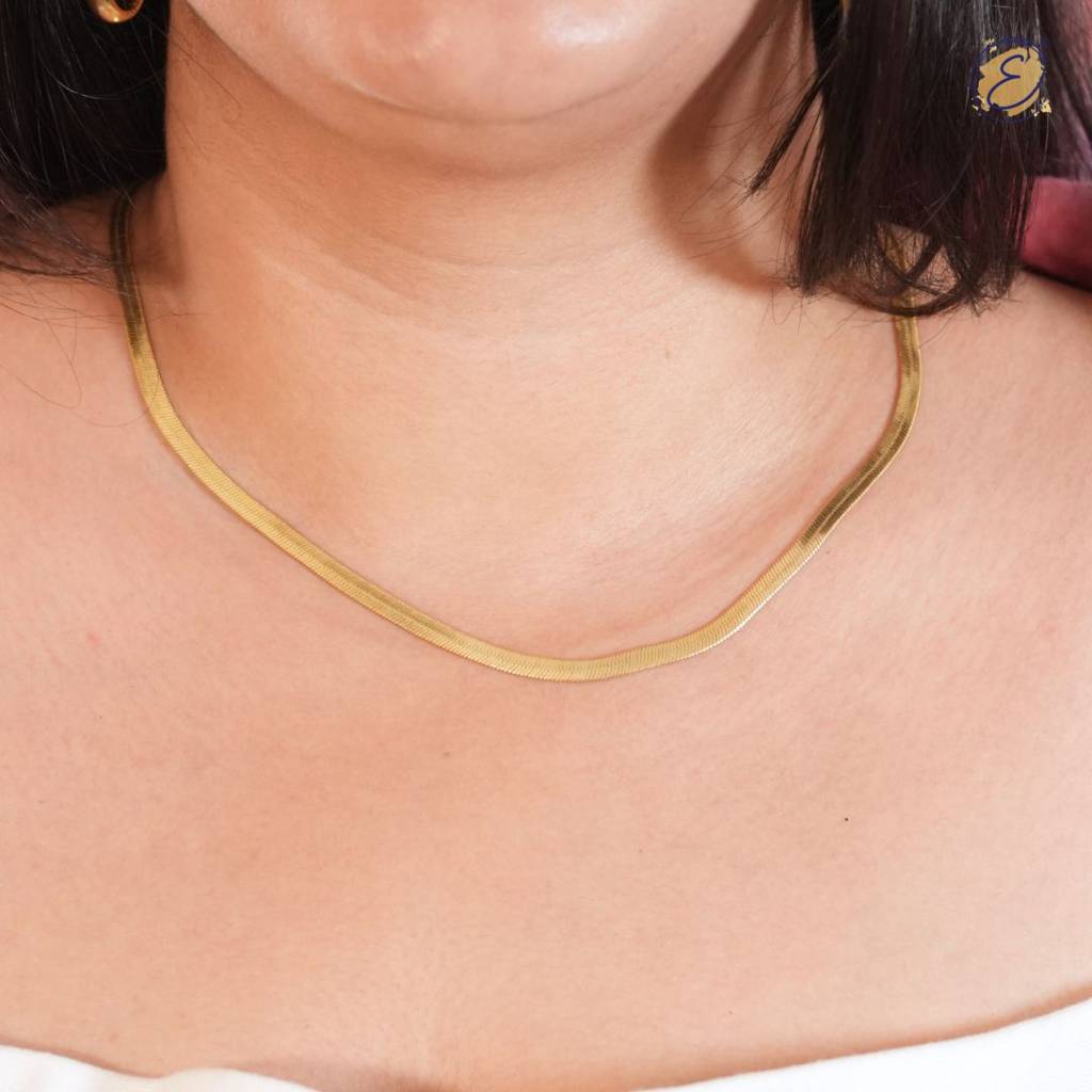 Zoe Gold Herringbone Chain