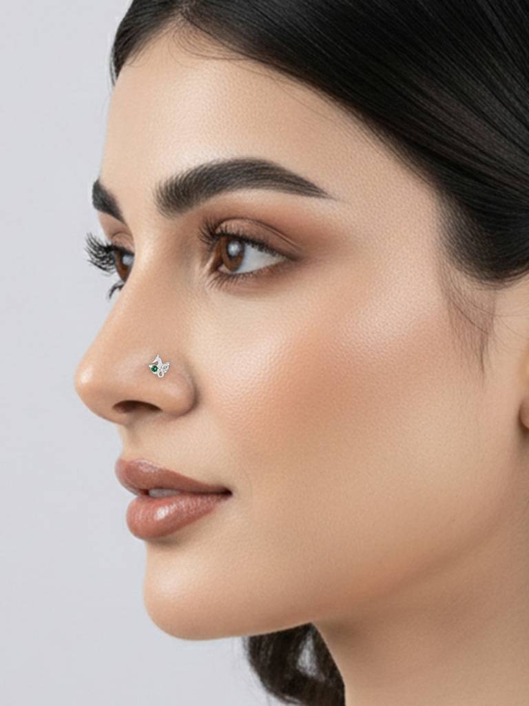 Peacock Charm Silver Nose Pin : EINP3574