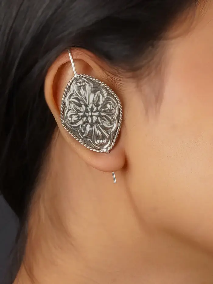 Grey Color Silver Plated Tribal Earrings - Ek-Sfear312 : EK-SFEAR312