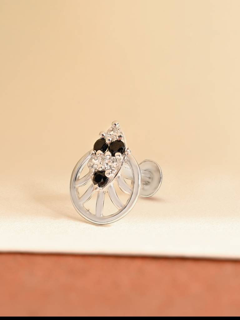 Crest Cluster Silver Nose Pin : ELNP3776