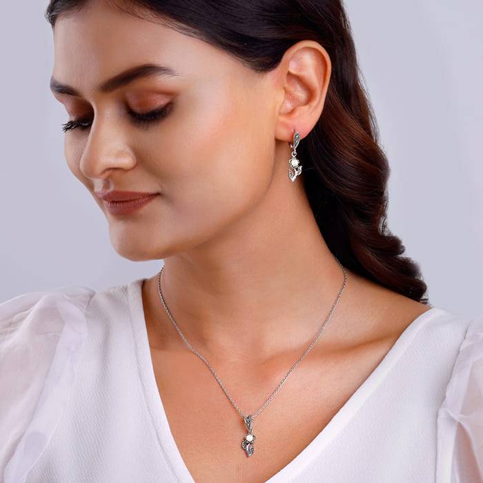 Giva 925 Oxidised Silver Pearl Fleur Set|Gifts For Women And Girls | With Certificate Of Authenticit : ER01177PD01192