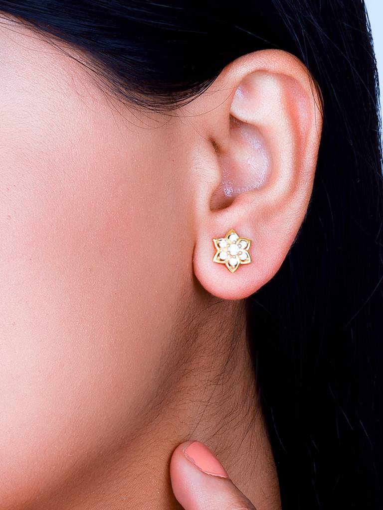 GIVA 925 Sterling Silver Golden Floral Beauty Stud Earrings