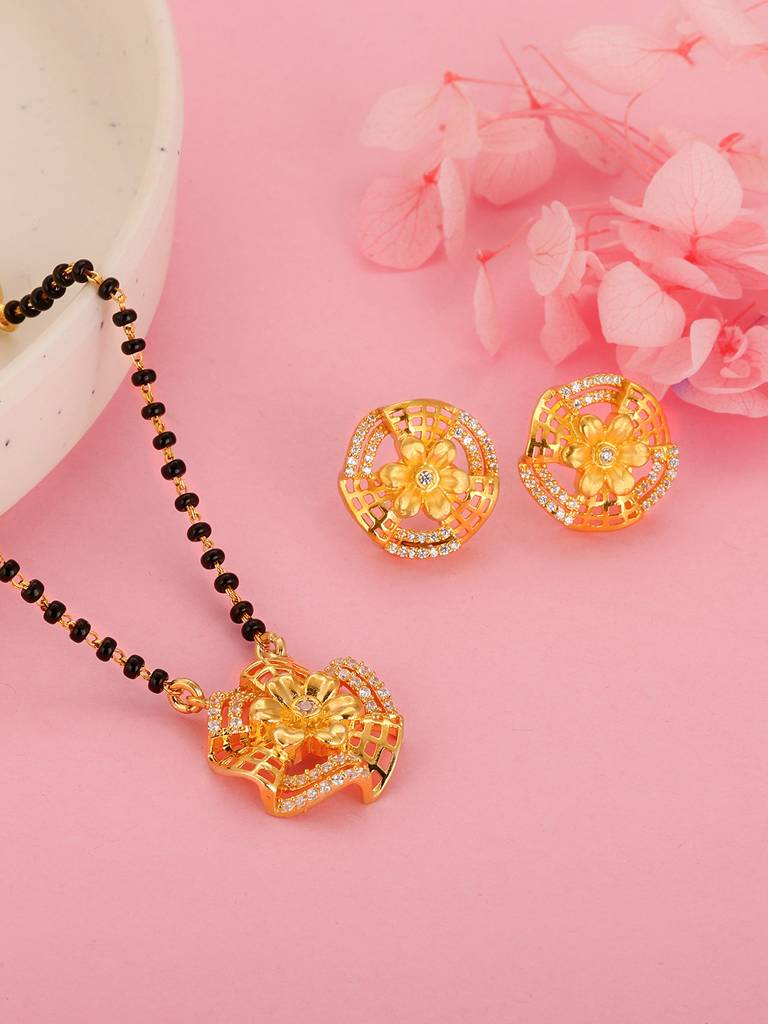 GIVA 925 Sterling Silver Anushka Sharma Golden Bewitching Beauty Set