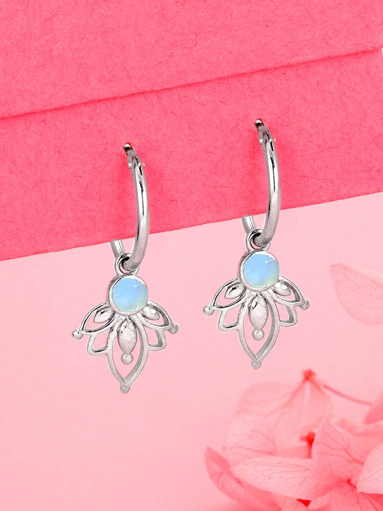 GIVA 925 Sterling Silver Elegant Leaves Earrings