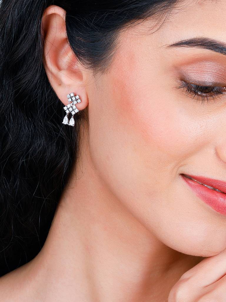 Giva 925 Sterling Silver Sparkling Star Earrings