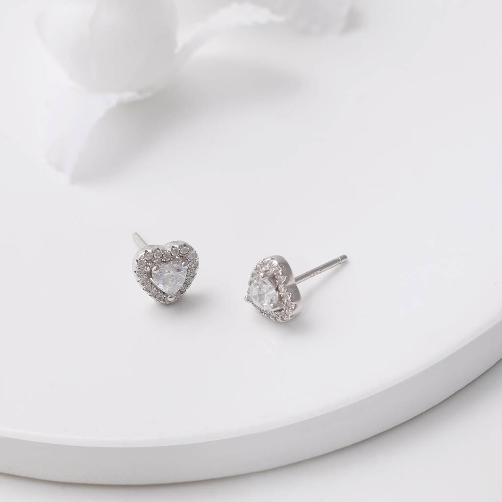 SHIMMER HEART STUDS