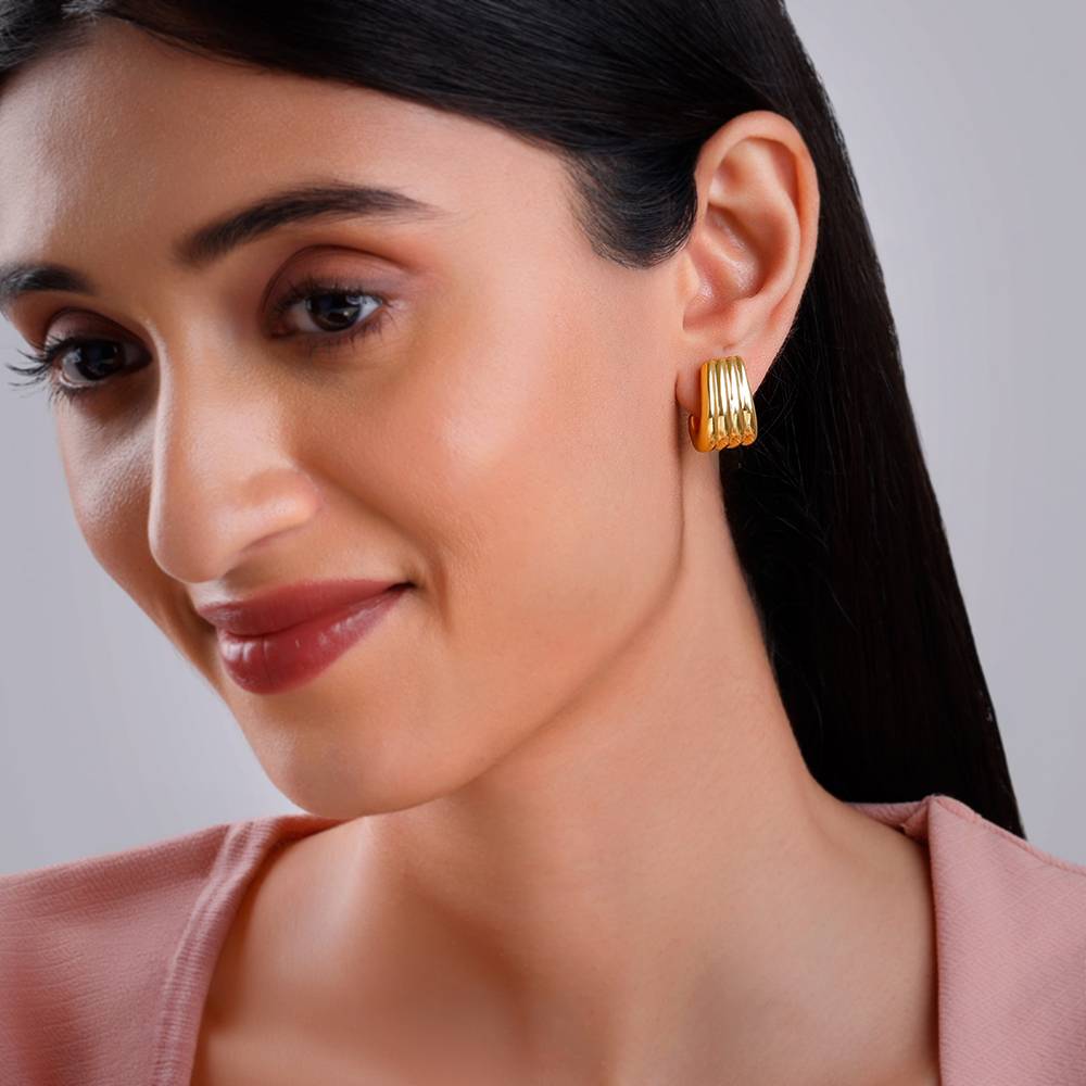 925 Silver Golden Maven J Stud Earrings : ER03138