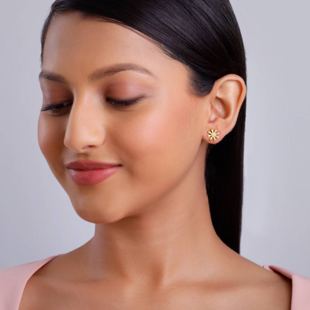 925 Golden Floret Embrace Studs : ER03150