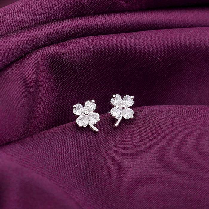 Silver Flower Clover Studs : ER0700