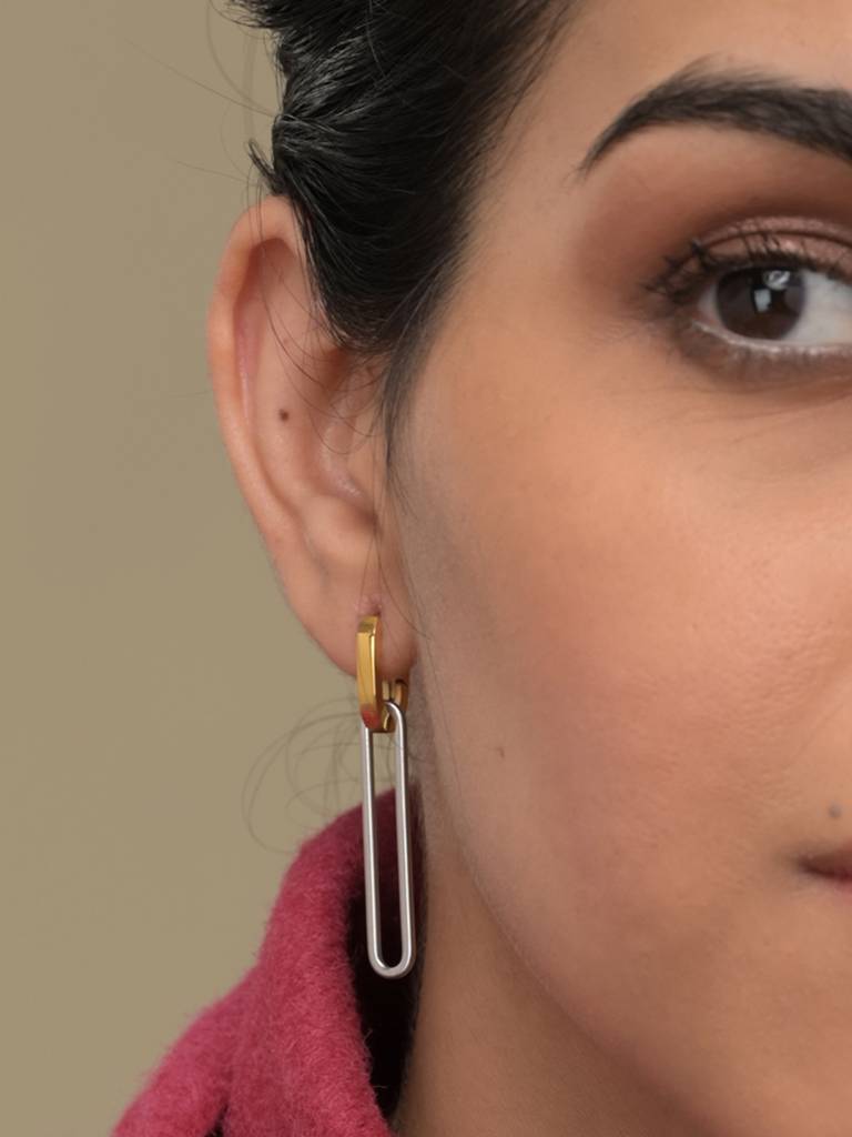 Gold-Plated Hoop Earrings : ER187