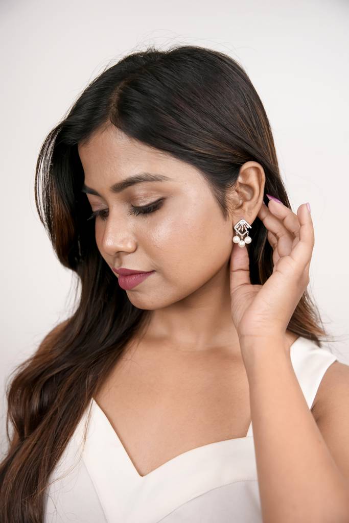 Silberry 925 Sterling Silver Pearl Swirl Earrings : ER2566