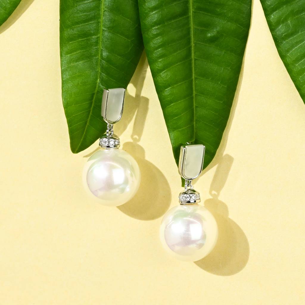 Drop Pearl Earrings : FOER598