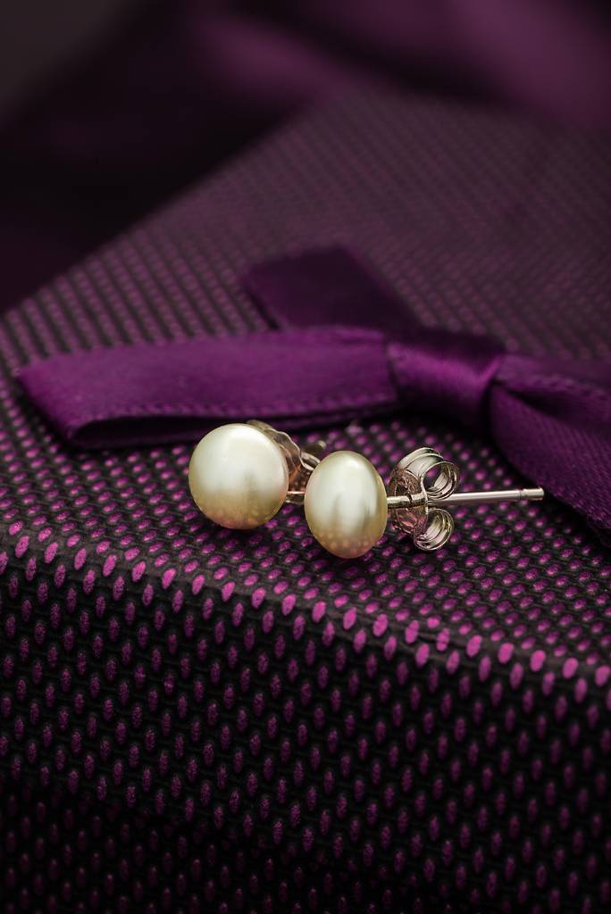 Silberry 925 Sterling Silver Swarovski Creame Pearl 8Mm Earring : ER809