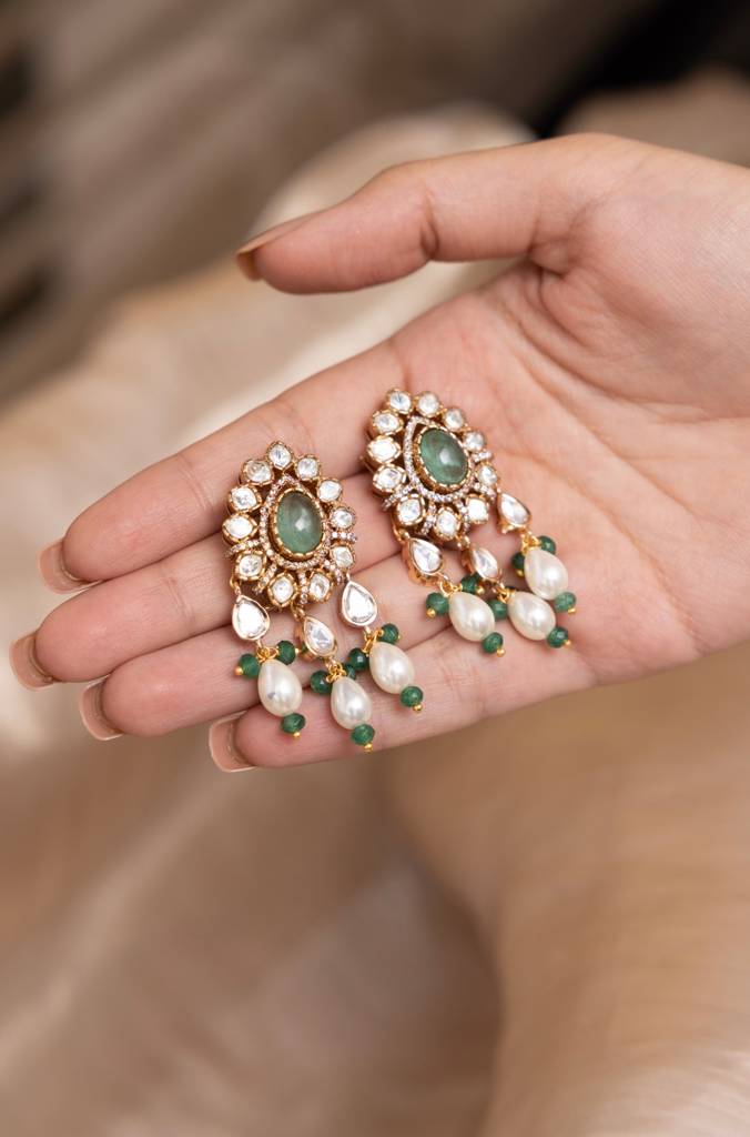 Alvara Earrings : ERAAPR9