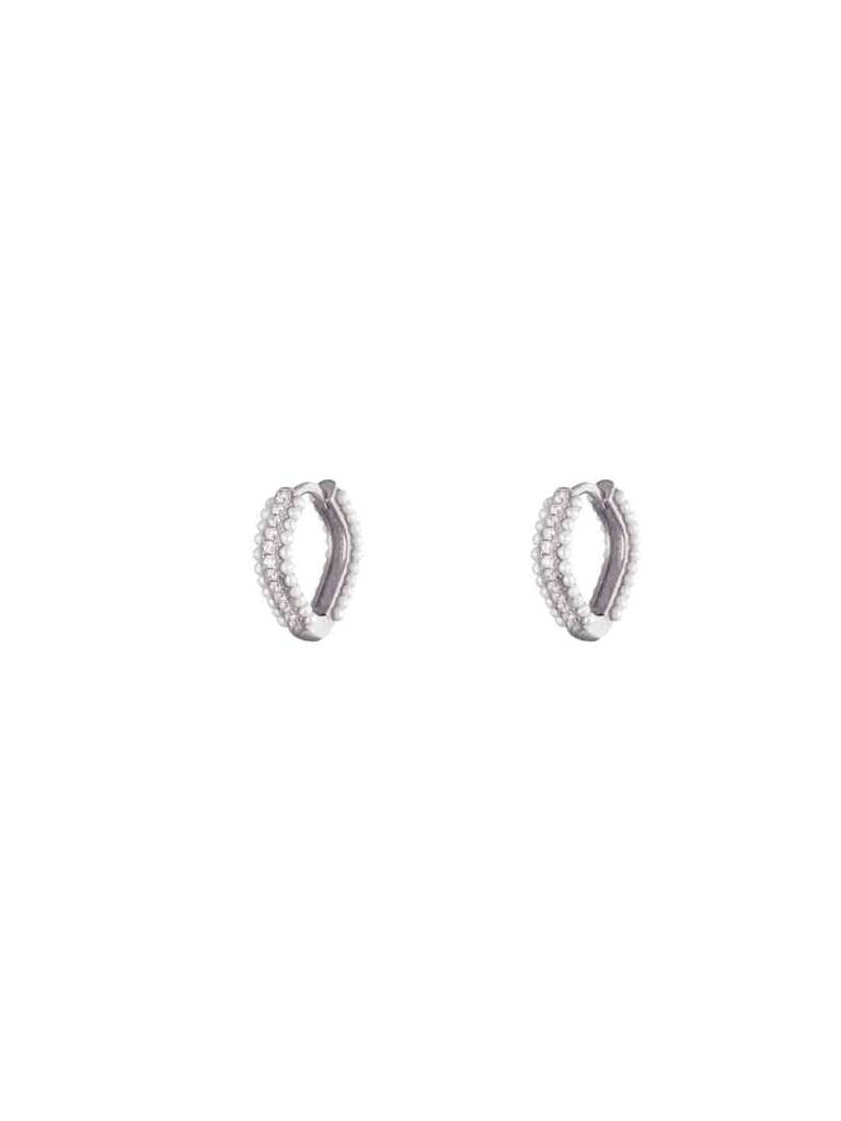 Trendy Simple Pearl Silver Hoop Earrings : ERHP168-S-NA