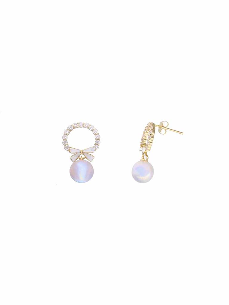 Sterling Silver Gold Classy Elegance Pearl Earrings : ERPL93-G-NA