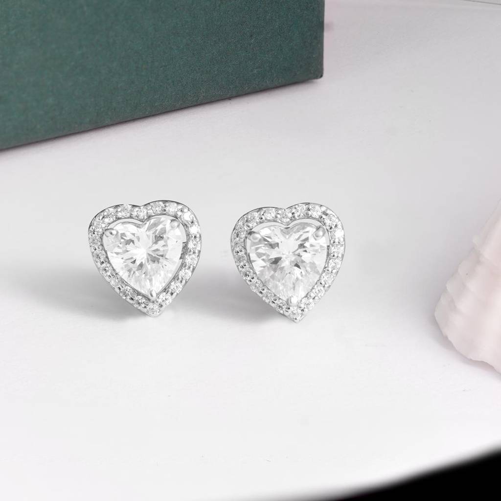 Detachable Heart Halo Solitaire Studs