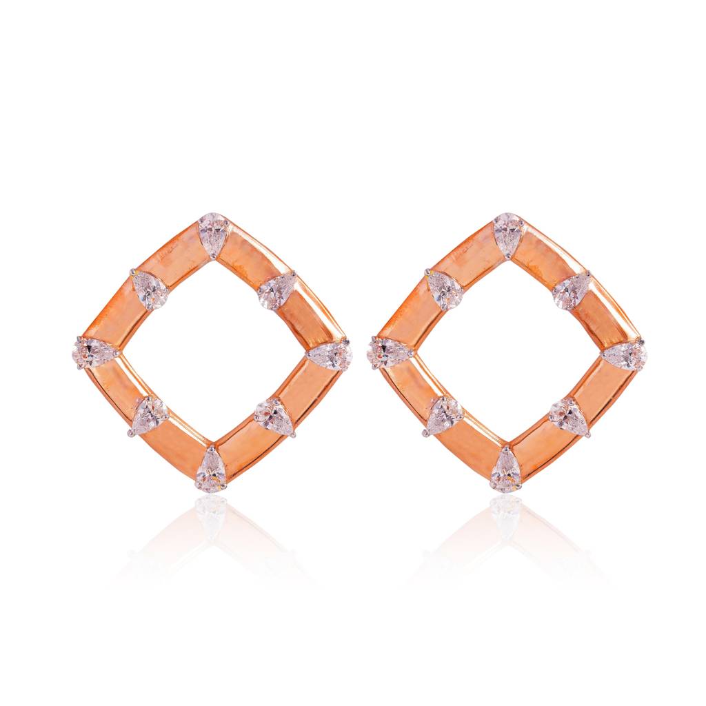 Radiant Nova Earrings : ERS-074-W