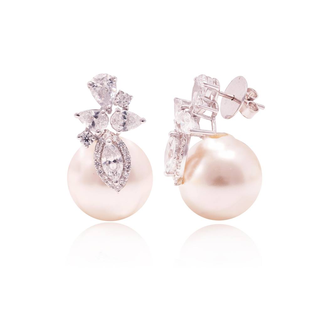 Pearlescent Bloom Earrings : ERS-089-W