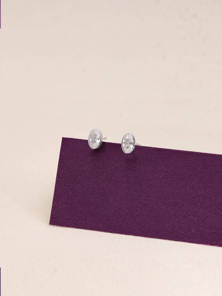 Oval Shaped Crystal Casual Silver Studs Earrings : ERSD381-S-NA