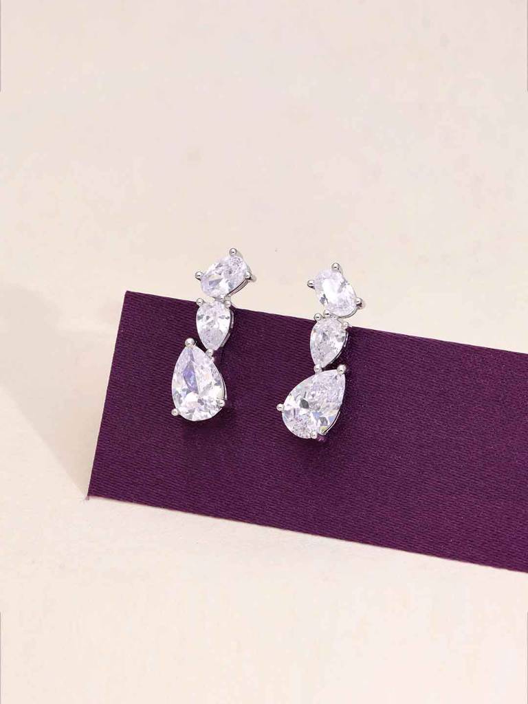 Sterling Silver Chic Zircon Link Stud Earrings : ERSD665-S-NA