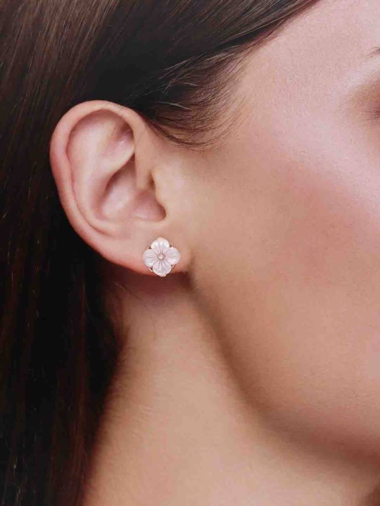 Sterling Silver Mother Of Pearl Flower Stud Earrings : ERSD702-RG-NA