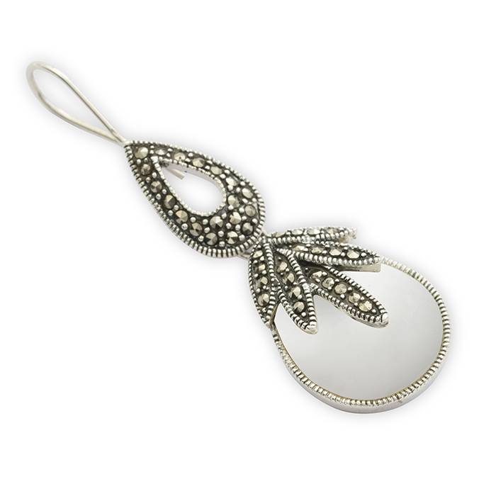 Dainty Elegance Silver Dangler