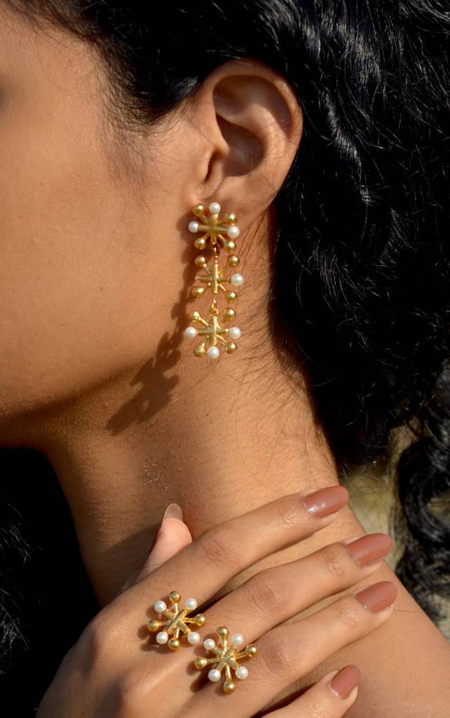 Narissa Earrings : NarissaEarrings