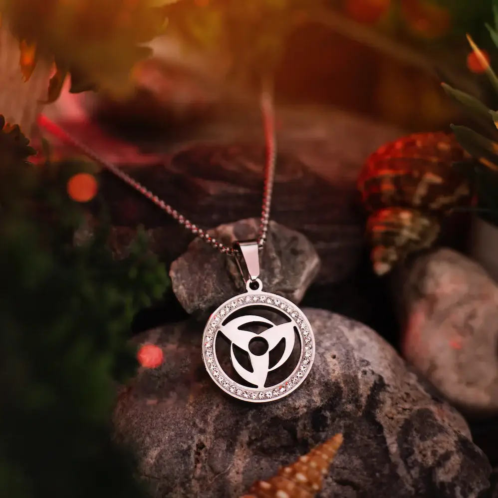 Kamui Locket For Men : ETCH006