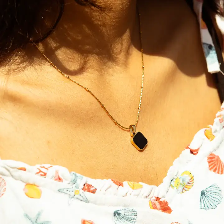Onyx Pendant : ETCH021