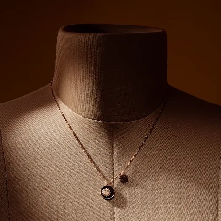 Sunflower Pendant : ETCH026