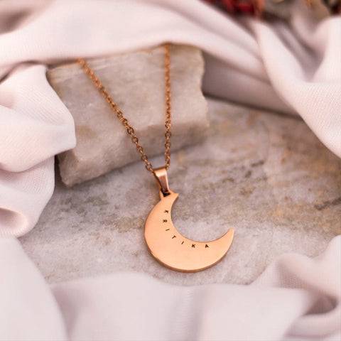 Shape Of Moon Pendant : ETCH074