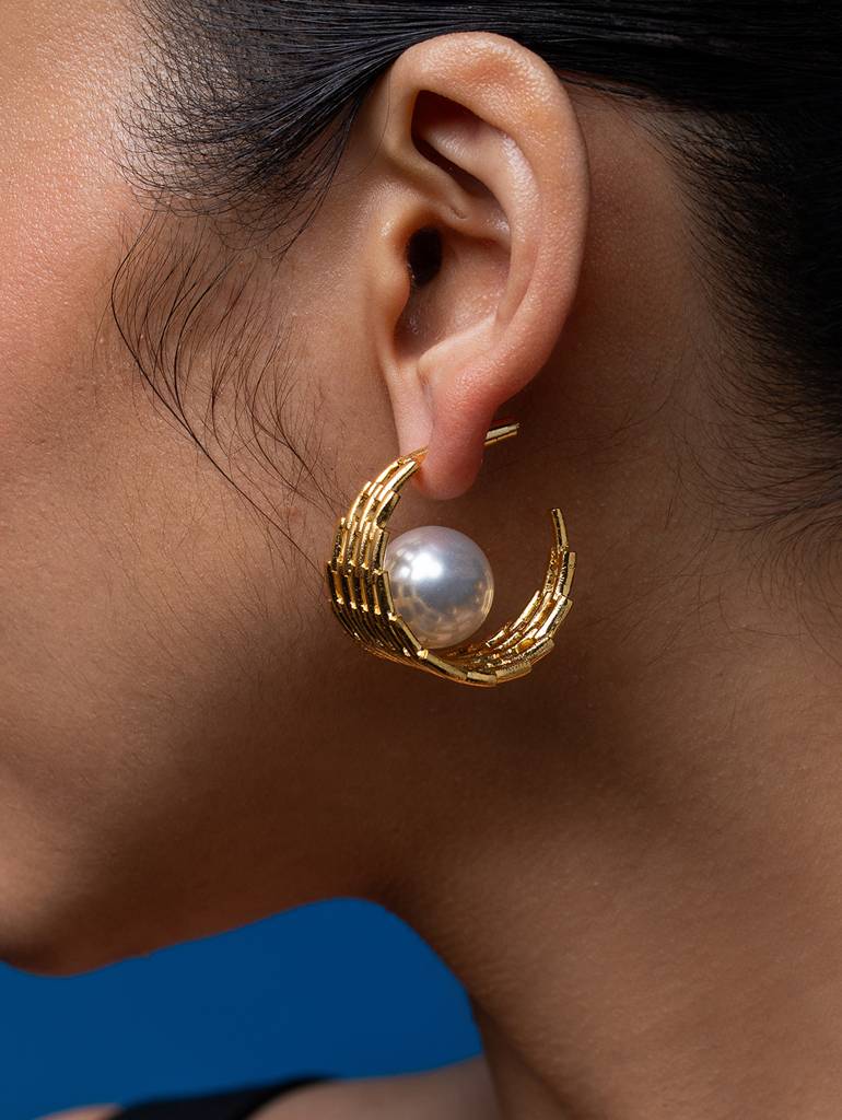 Golden Textured Baroque Pearl Hoops : ST03
