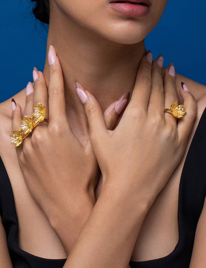 Pearly Golden Flower Three Finger Ring : Z17