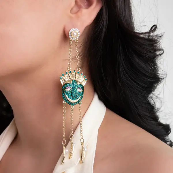 Eccentric Portrait Statement Earrings : E472