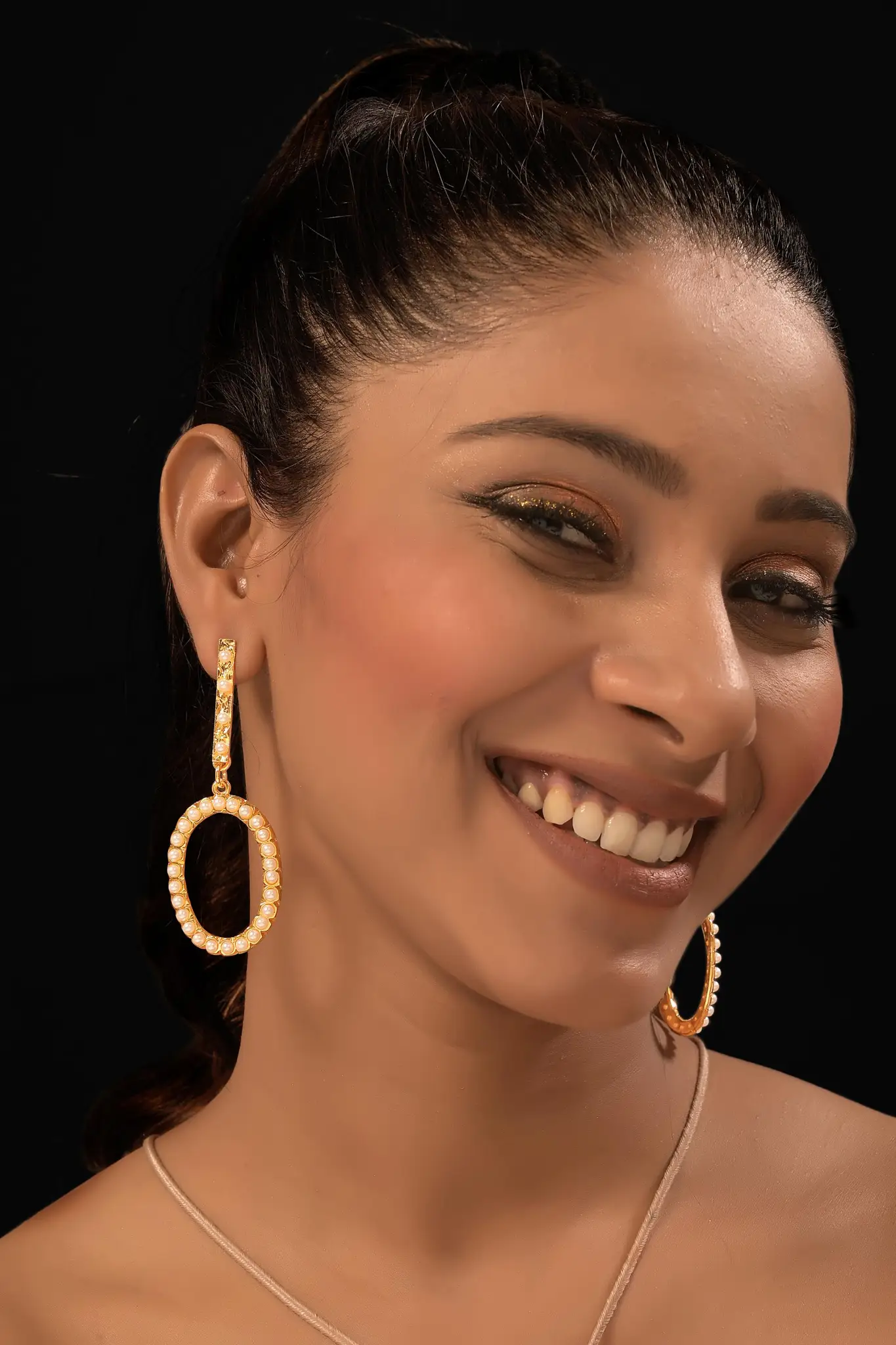 Ellana Earrings | Ellana Earrings · Eternz