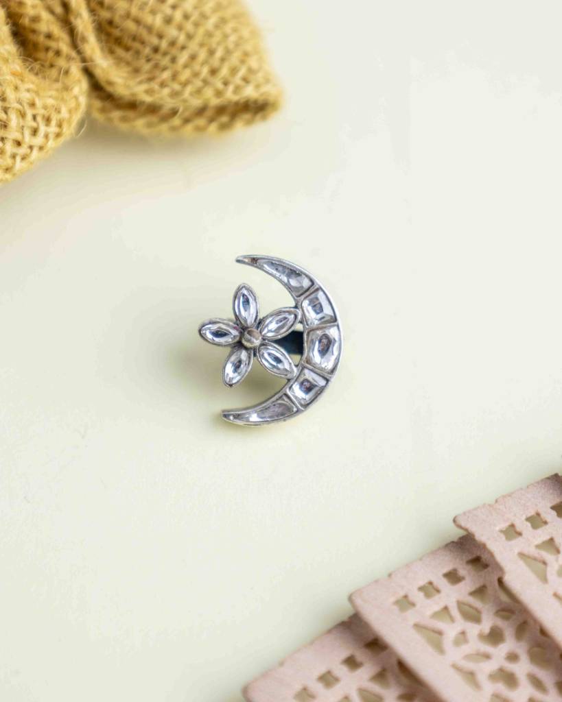 Essence Kundan Chaand Phool Earclip : SE72357