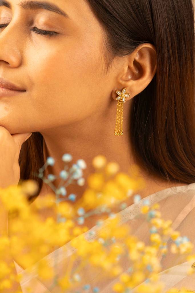 Essence Kundan Flower Chain Drop Earring : SE1325-G