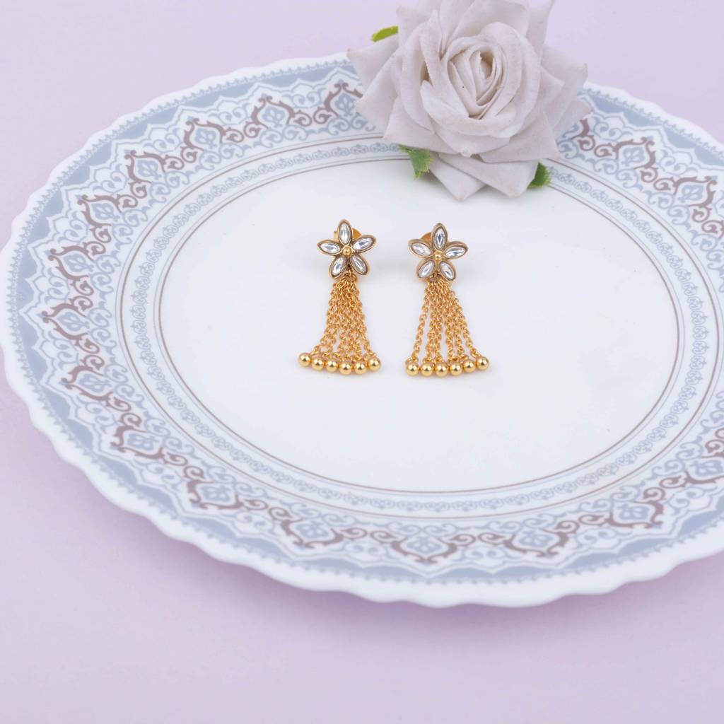Essence Kundan Flower Chain Drop Earring : SE1325-G