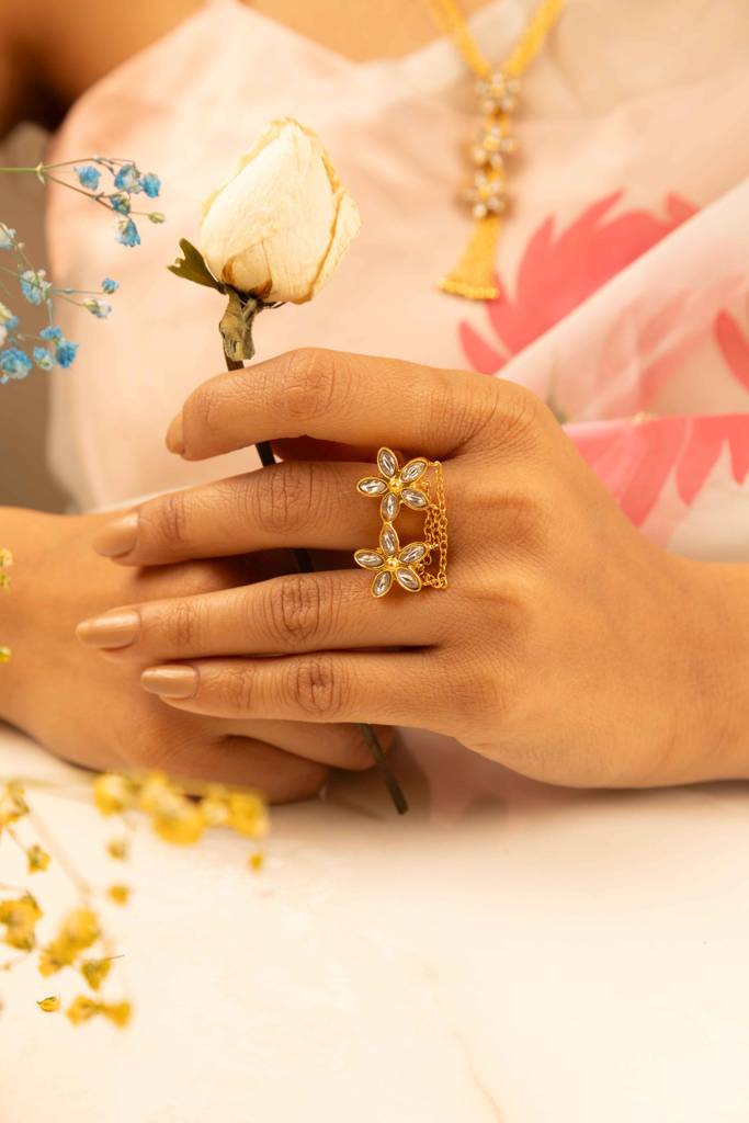 Essence Kundan Flower Chain Drop Ring : SR1325-G