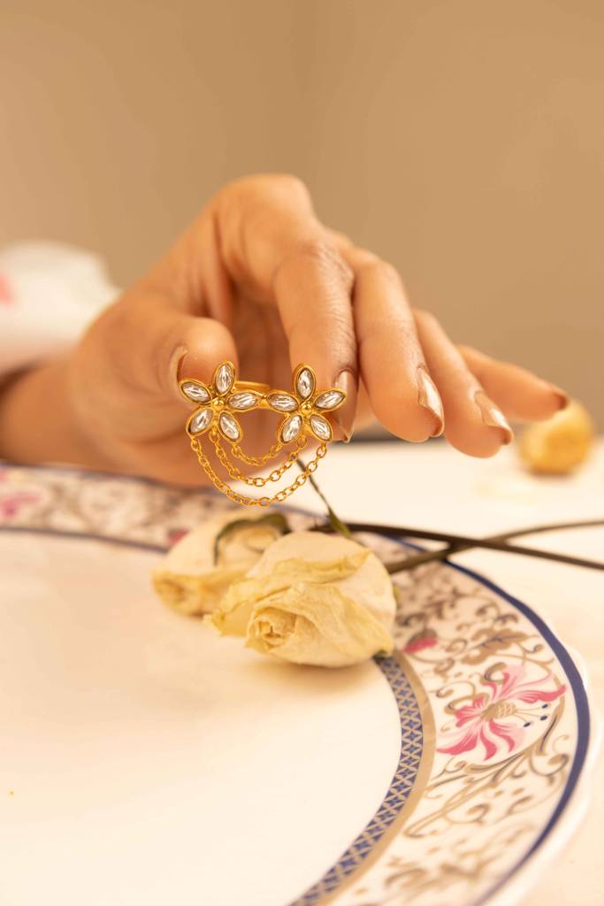 Essence Kundan Flower Chain Drop Ring : SR1325-G