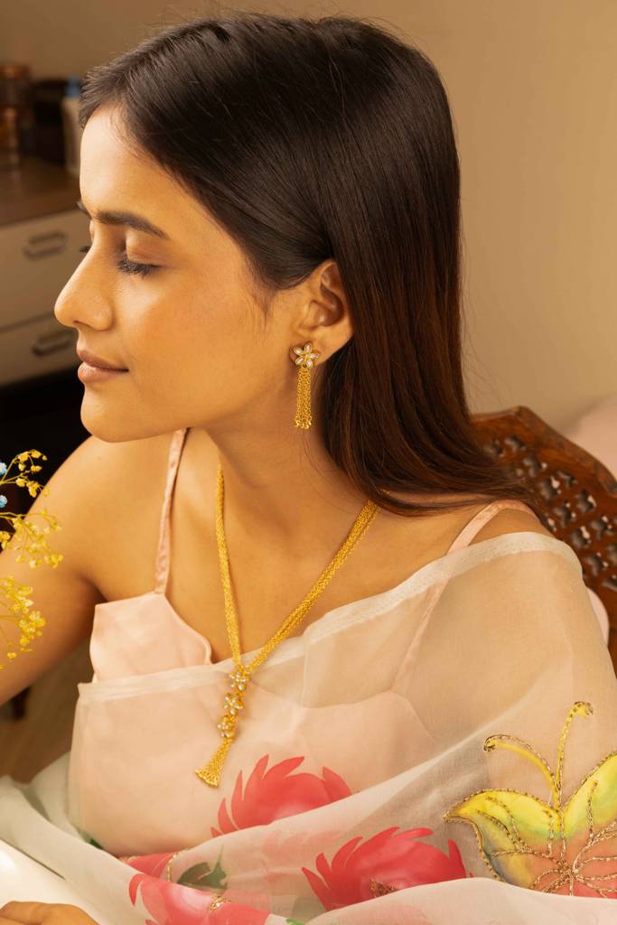 Essence Kundan Flower Sequence Chain Cluster Earring Ring Necklace Set : SNS13251-G