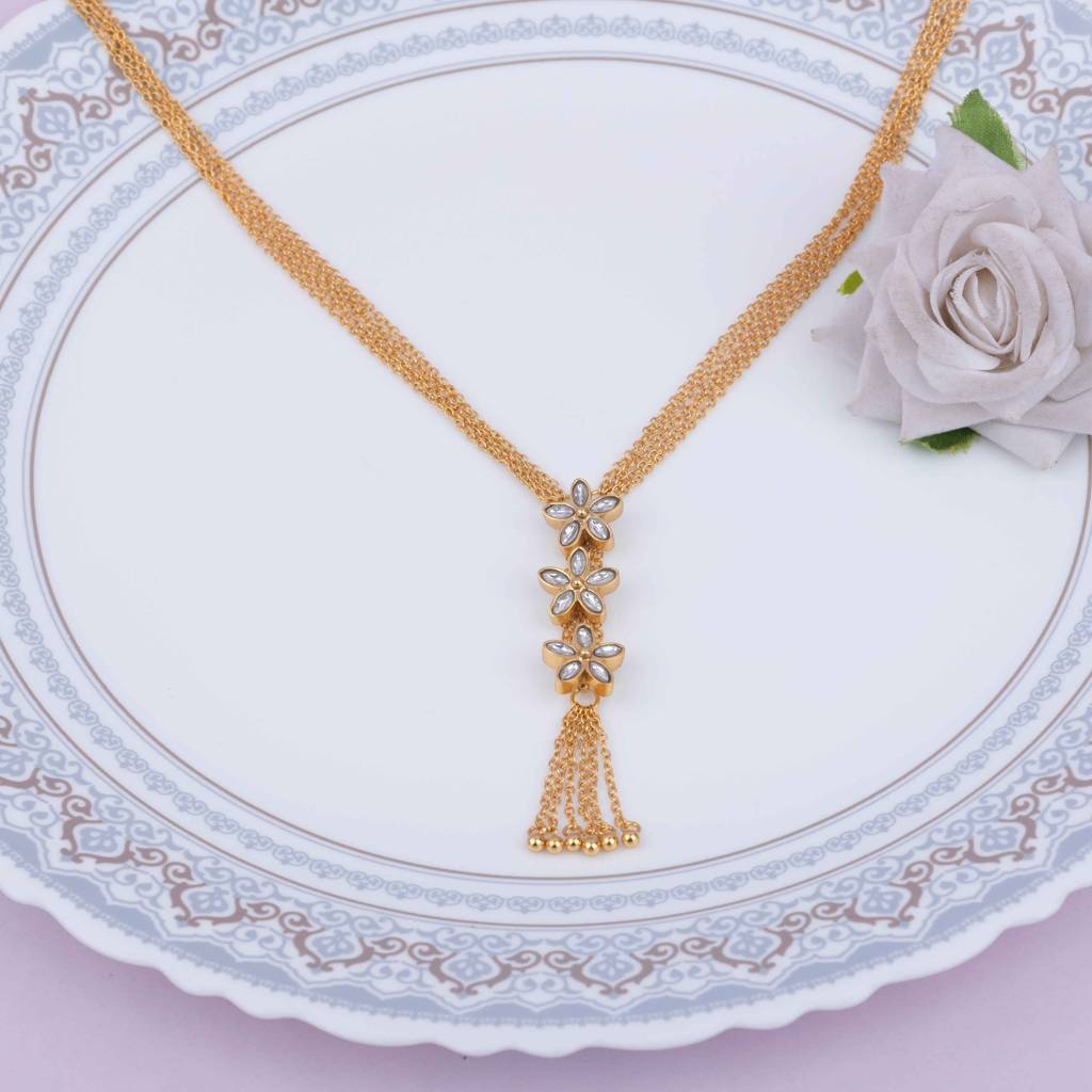 Essence Kundan Flower Sequence Chain Cluster Gold Plated Necklace : SN1325-G