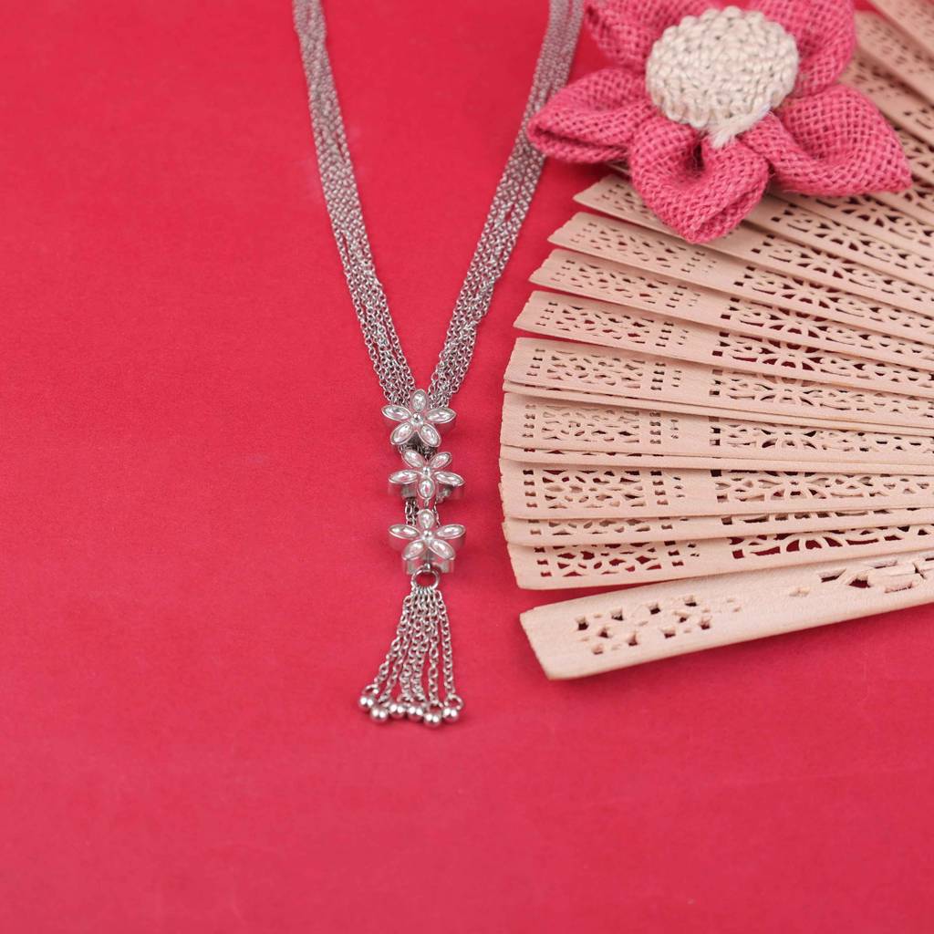 Essence Kundan Flower Sequence Chain Cluster Necklace : SN1325