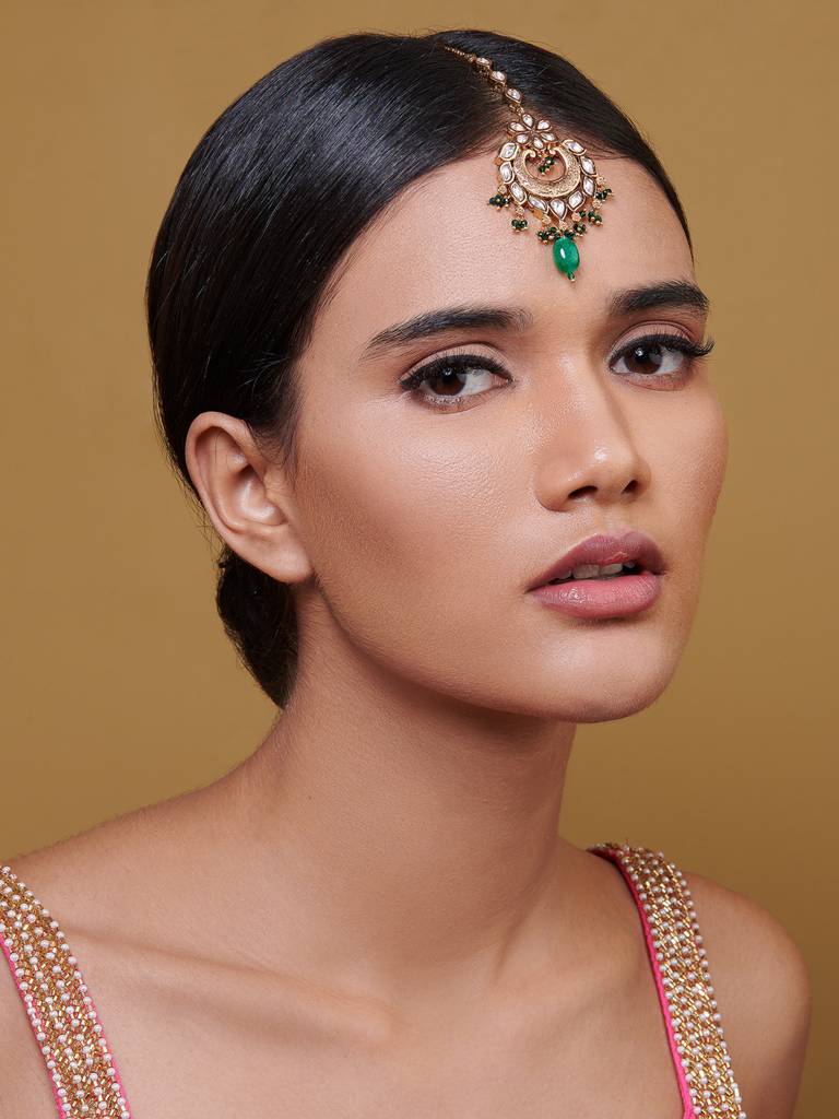 Miera Kundan And Green Stone Embellished Maang Teeka : FAE17