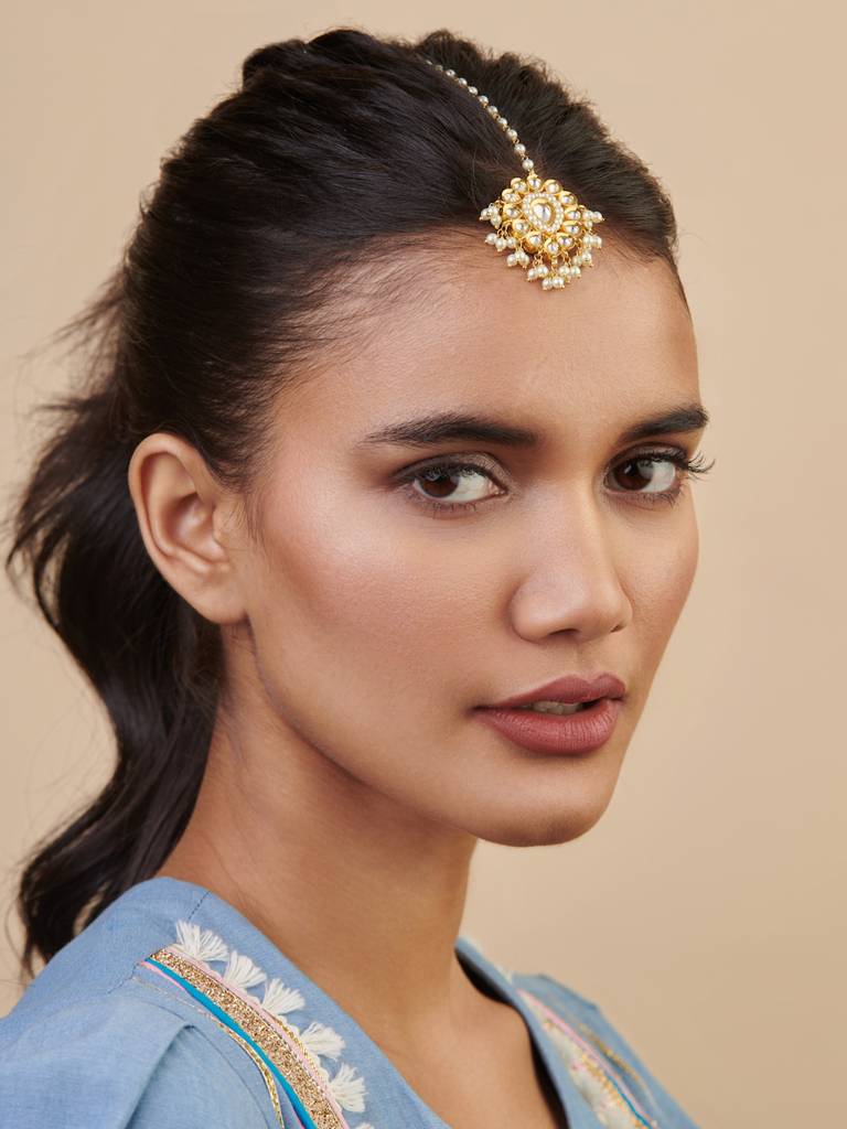 Meira Drops Of Pearls Maang Teeka : FAE58