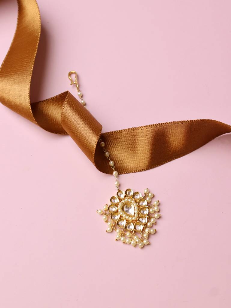 Meira Drops Of Pearls Maang Teeka : FAE58